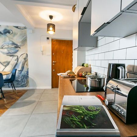 Nowogrodzka 78: Central Apartment with Smart TV near Lindleya Hospital Warsaw Exterior photo